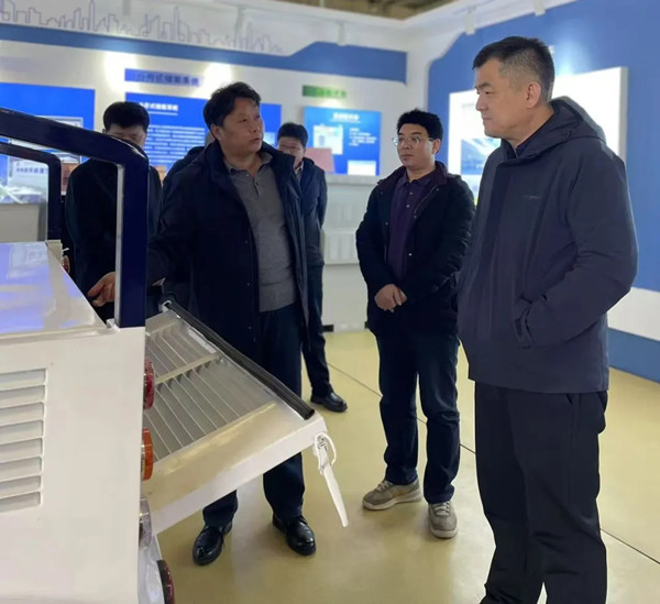 打造氢能新质生产力 实现北疆交通绿色低碳发展——内蒙古交通集团***视察调研海泰大成